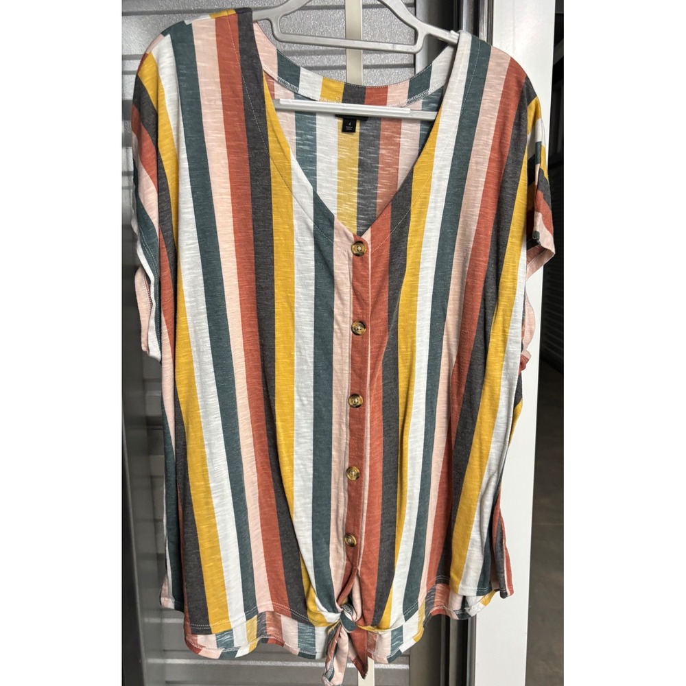 Torrid Women 4 Multi Color Vertical Stripe Button Tie Front V-Neck Top